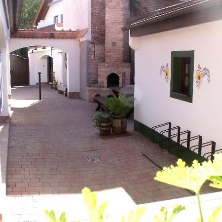 Pension Cerny Jezdec レドニツェ エクステリア 写真